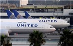 Hãng hàng không United Airlines của Mỹ báo lỗ quý thứ 6 liên tiếp