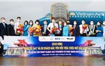 Cảng Hàng không quốc tế Phú Bài đón chuyến bay và du khách đầu tiên đến Thừa Thiên Huế trong ngày đầu năm mới 2022
